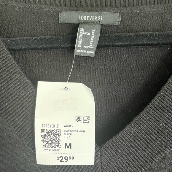 Black V-Neck Sweater Dress - Picture 3 of 3